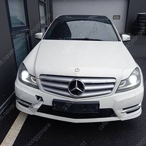 벤츠 W204 후기 C220 CDI 2012 년식 부품차량입니다