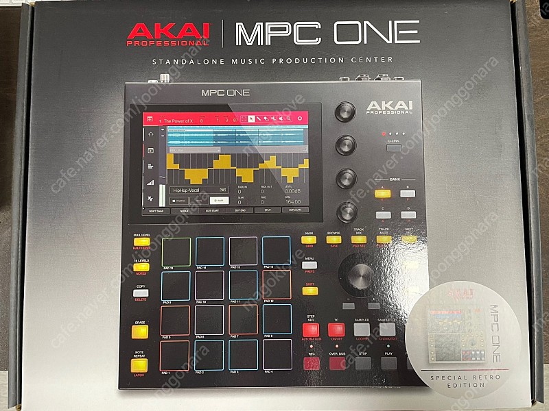 AKAI MPC ONE Retro Edition 아카이 엠피씨 레트로 에디션 미개봉 신품팝니다.