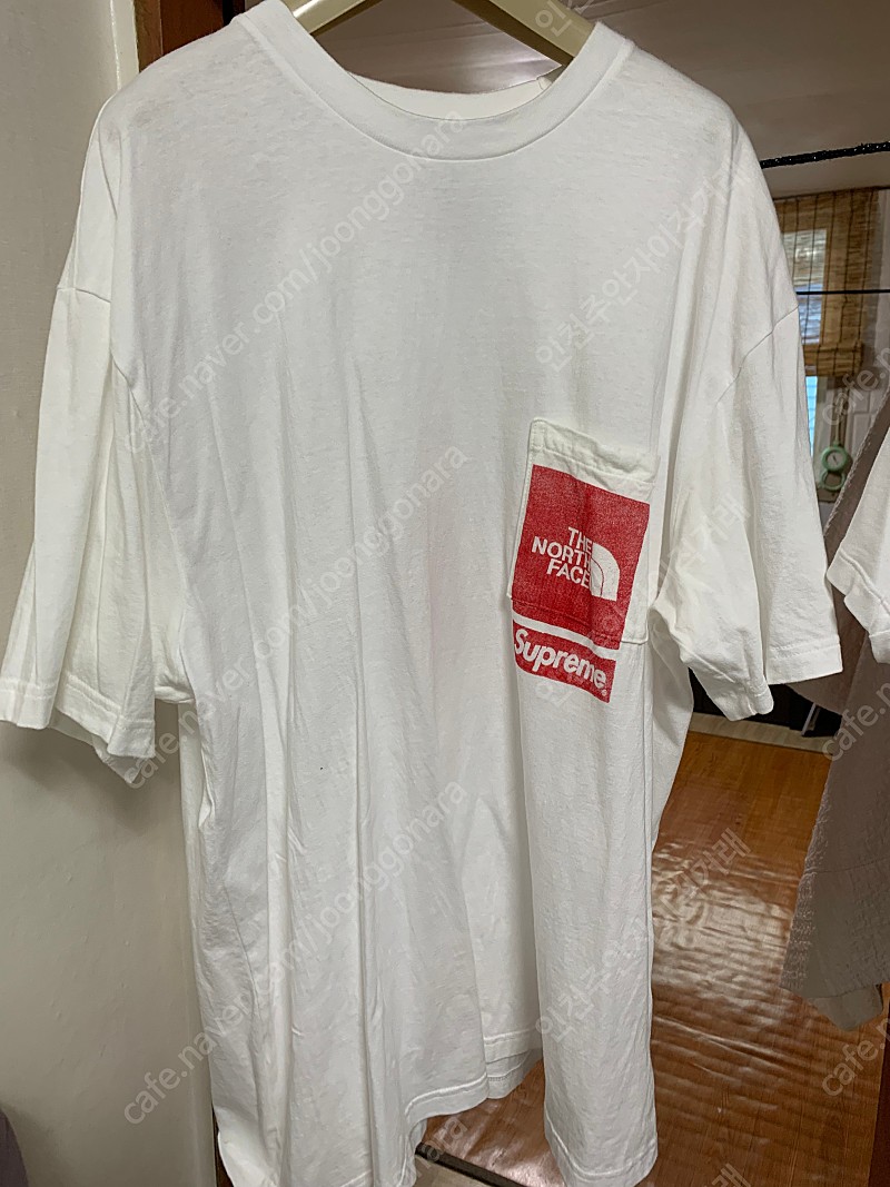 슈프림 노스페이스 프린티드 포켓 티셔츠