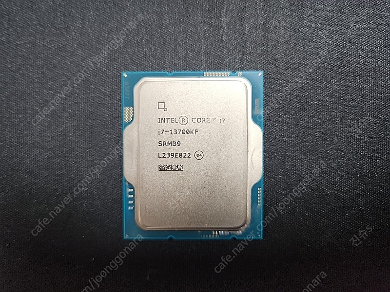 인텔 I7 13700KF CPU 팝니다