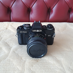 미놀타 X-700 필름카메라 (배송비,렌즈 포함)