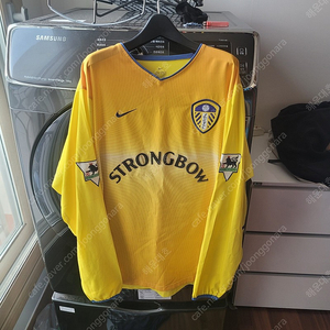 Leeds united 0204 Away (L) Long sleeves