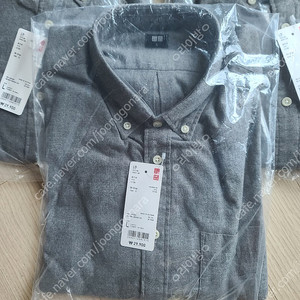[새제품] 유니클로 남성 긴팔 면 셔츠(L) 3개 일괄 6.5만원(택포) 판매합니다