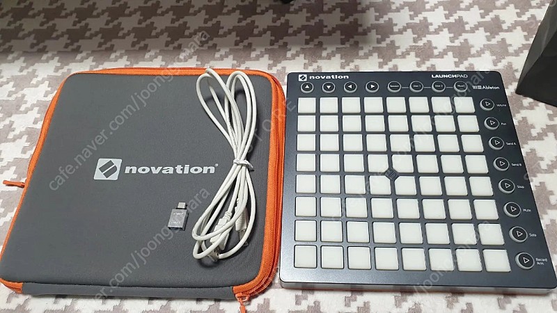 상태최상 Novation MK2 런치패드 저렴하게 판매