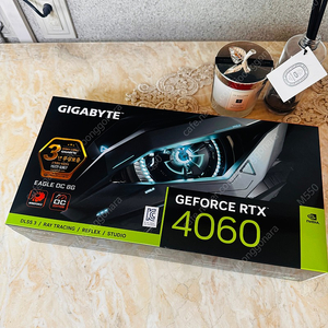기가바이트 RTX 4060 EAGLE OC D6 8GB 미개봉 판매합니다.