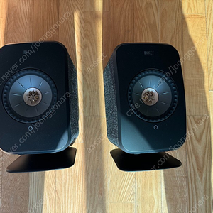 KEF LSX2(블랙)+P1 스탠드(블랙) 팝니다.