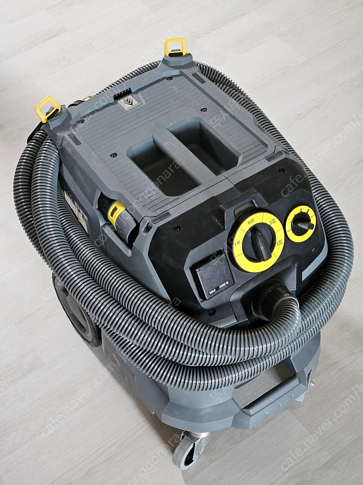 독일 카처 산업용 건습식 청소기 집진기 NT30/1 Tact Te L 업소용 공업용 진공청소기 이미지