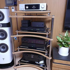 네임 분리형 앰프 판매합니다 Naim nac282+ napsc + nap250DR + hicapDR + cd5si + stageline