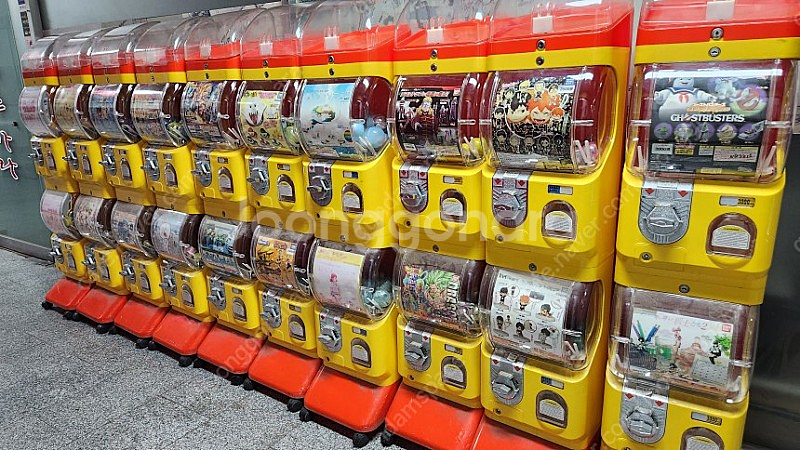 부산 수영구 가챠 기계 팝니다!!!!--0