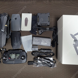 [서울] DJI 매빅1 프로 드론 플라이모어 콤보(MAVIC PRO FLY MORE COMBO) 판매합니다.