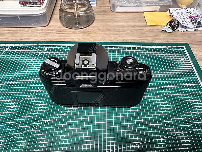 니콘 em 필름카메라 판매합니다.--1