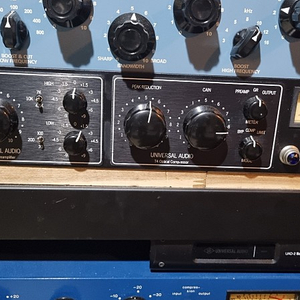 LA-610 MK2 (진공관 rca 3 텅솔2 로 진공관 모두 교체)