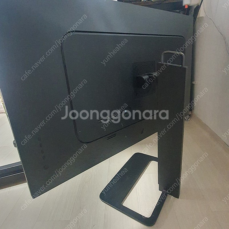 한성 32인치 모니터--2