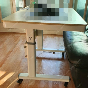 모션데스크 높이조절 컴퓨터책상+편안한 의자