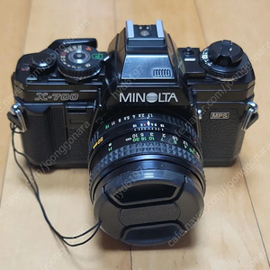 미놀타 필름카메라 X-700 입니다