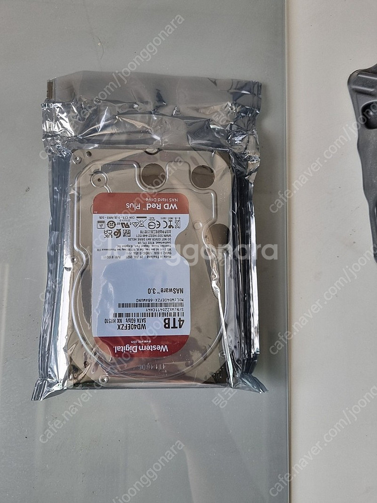 WD RED PLUS 4TB 하드 팝니다--0