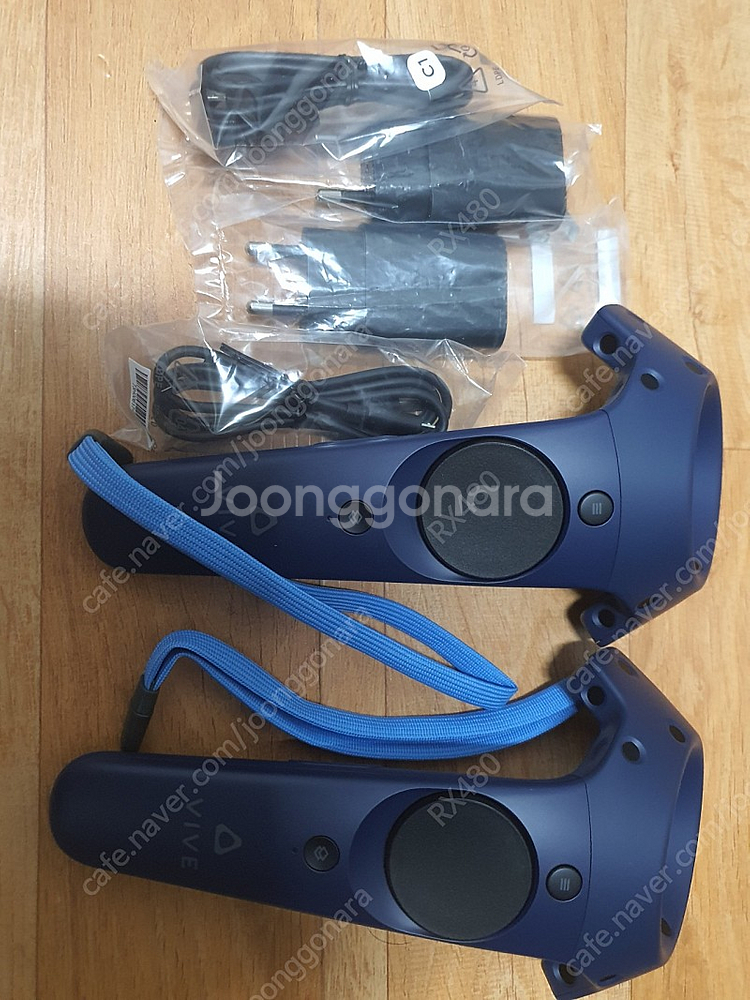 vive pro 컨트롤러 미사용 판매합니다.--0