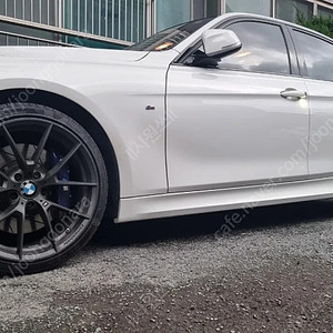 BMW f30 사제19인치 -> 18인치 은색 또는 19인치 은색 교환