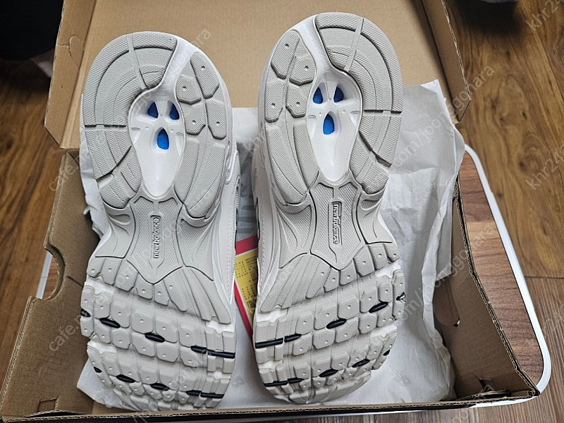 새상품)시착도안함)뉴발란스 MR530SH 270사이즈--1