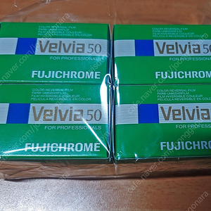 35mm FUJI Velvia50(후지 벨비아 50) 36컷 슬라이드 필름 4롤 유효기간 2009.06