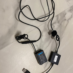 NP-FZ100 더미 배터리 5V 2A USB