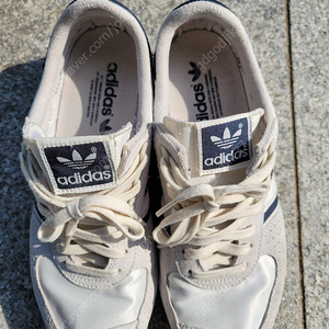 아디다스 시티마라톤 265mm