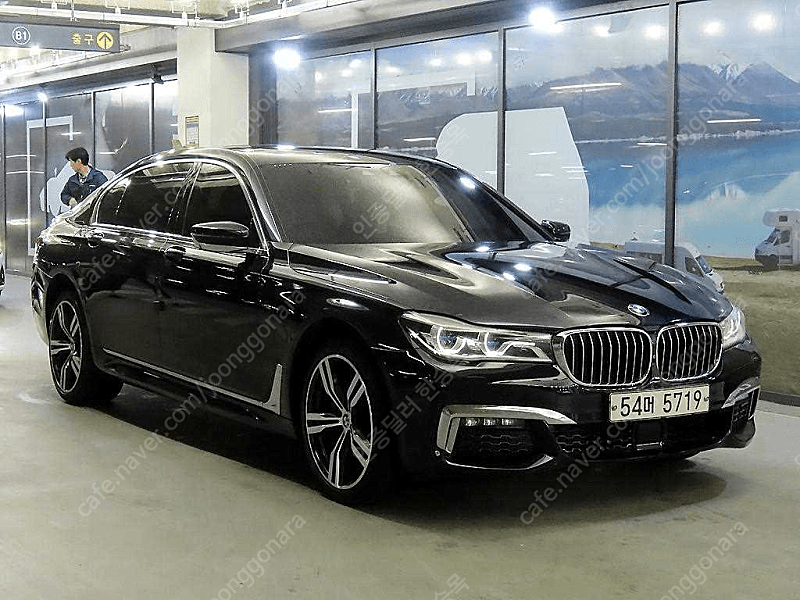 BMW7시리즈 (G11) 730Ld xDrive M 스포츠중고차 할부 리스 카드 저신용자 전액할부 가능