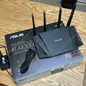 ASUS RT-AX3000 WiFi 6 라우터 게이밍 유무선 공유기 팝니다.