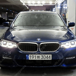 BMW5시리즈 (G30) 520d xDrive M 스포츠 플러스중고차 할부 리스 카드 저신용자 전액할부 가능