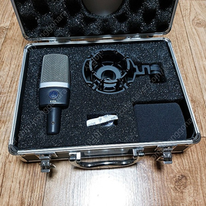 akg c214 콘덴서 마이크