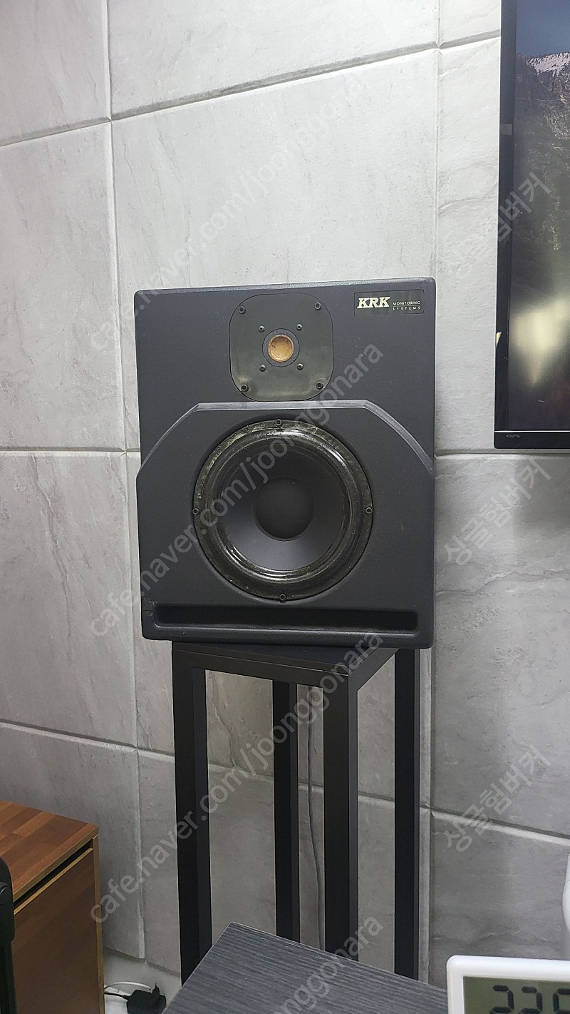 KRK 9000 스피커 판매합니다