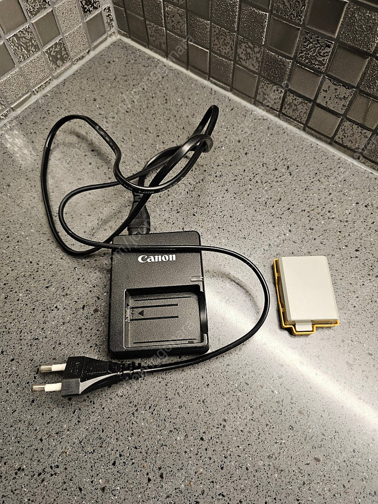 캐논 450d + 시그마 2870 표준 줌렌즈 등등 팝니다!--5