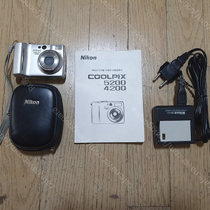 니콘 쿨픽스5200 디지털 카메라