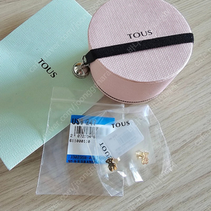 tous 18k 골드 곰 귀걸이 미개봉 새상품
