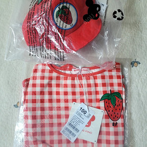 베베드피노 딸기 깅엄체크수트100 딸기볼캡 정가판매 일반택포
