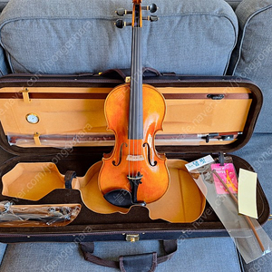 바이올린 4/4 사이즈 판매합니다 수제바이올린 미사용
