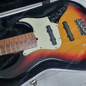 펜더 Fender 아메리칸 재즈베이스 디럭스 5현 05년산 판매합니다