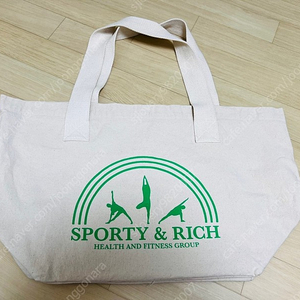 Sporty & Rich 토트백 .티셔츠