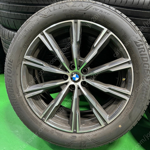 BMW 740m 순정 휠 타이어