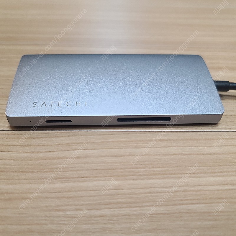 사테치 Satechi 알루미늄 멀티포트 4K HDMI C타입 USB허브