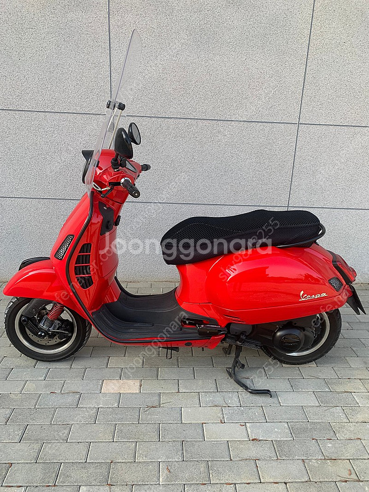 베스파gts300 레드블랙에디션--0