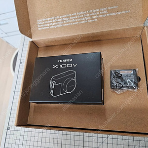 [새제품] X100VI 후지 정품 가죽 케이스 + 배터리