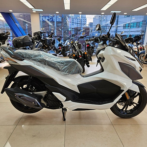 SYM VSX125ABS 신차 할인판매합니다 PCX125, 엔맥스125, NMAX125