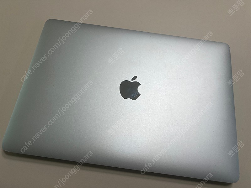 맥북 에어 Macbook M1 2020, 256GB, 8GB 13인치 (가격 내림)
