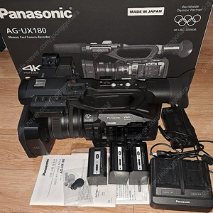 파나소닉 AG-UX180-4K_방송용 캠코더