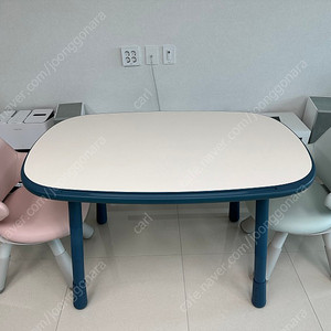 일룸 팅클팝 직사각형 그로잉 책상 팝니다.