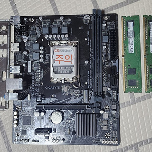 GIGABYTE H610M K D4, 삼성 DDR4 3200 8G x 2 (16GB)