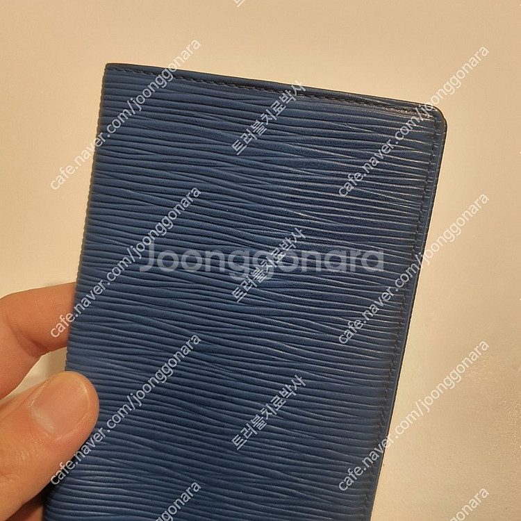 정품 루이비통 에삐 패스포트 커버 지갑--5