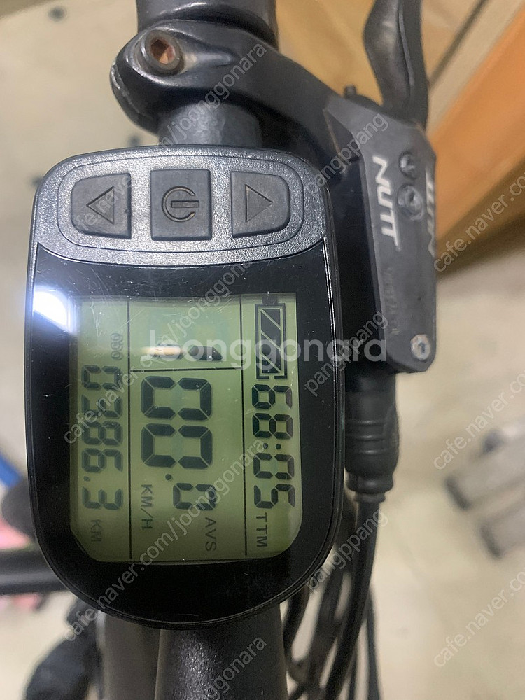 퀄리스포츠 퀄리투어 전기자전거 배터리 방전 팝니다.--4