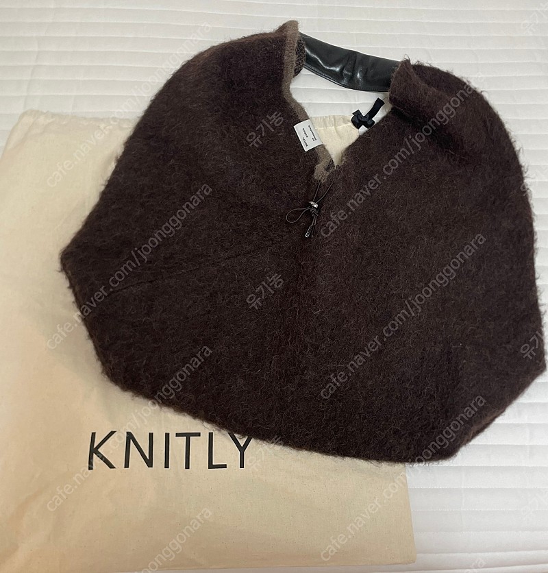 니틀리 Knitly 브러시드 알파카 니트 백